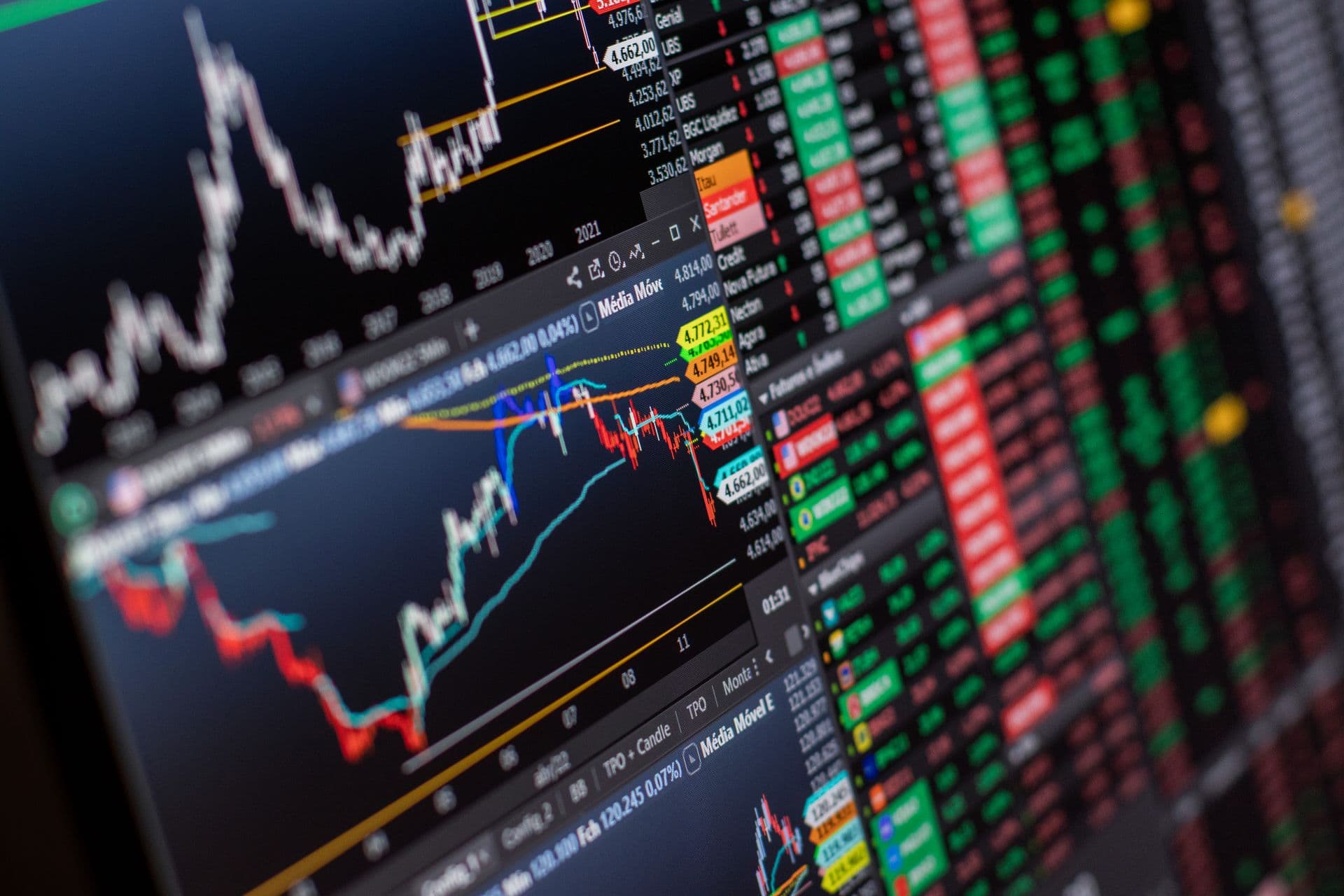 Trading academy classroom session